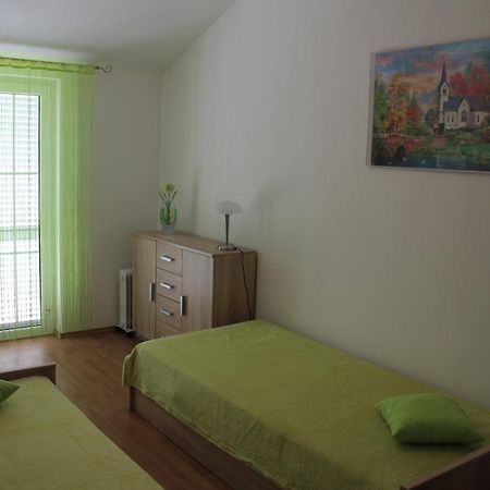 Apartment Mladen Biograd Na Moru Exteriör bild
