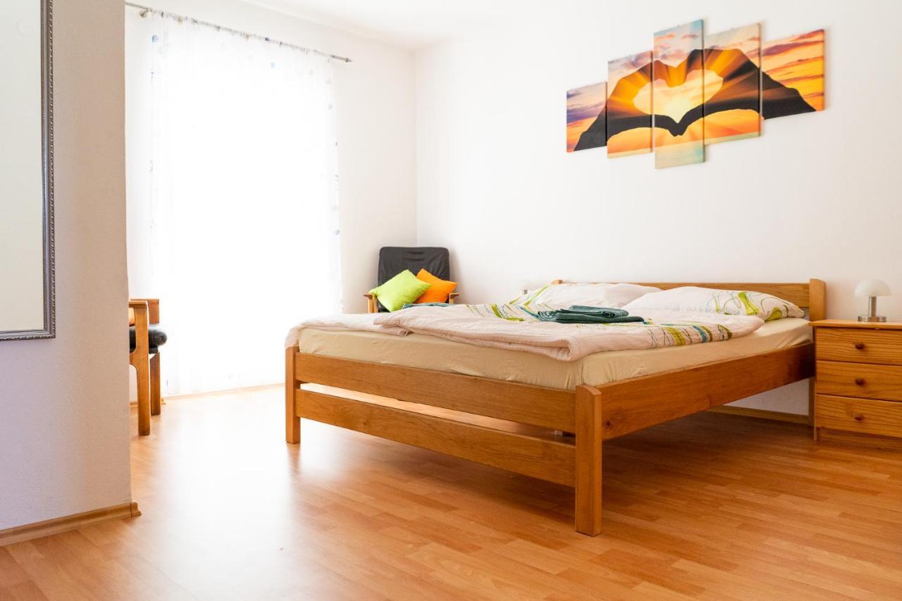 Apartment Mladen Biograd Na Moru Exteriör bild