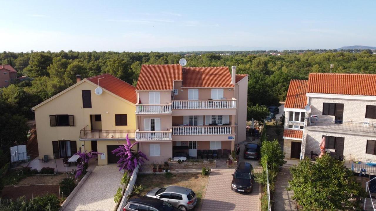 Apartment Mladen Biograd Na Moru Exteriör bild