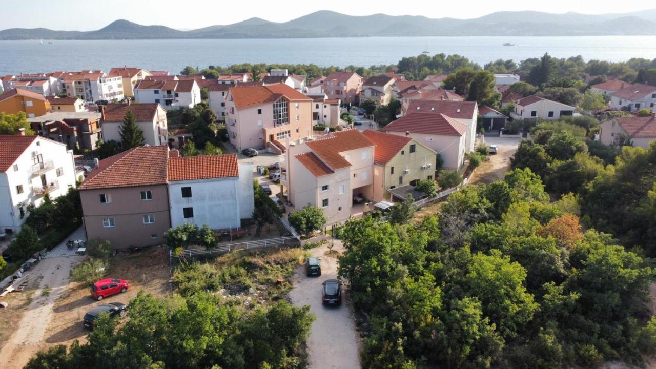 Apartment Mladen Biograd Na Moru Exteriör bild