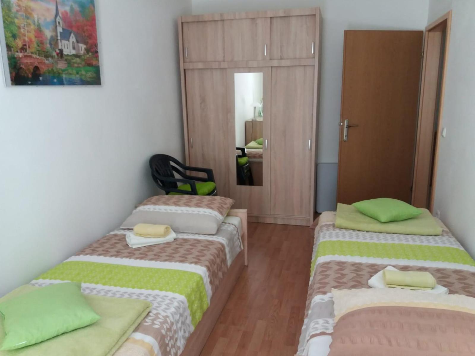 Apartment Mladen Biograd Na Moru Exteriör bild